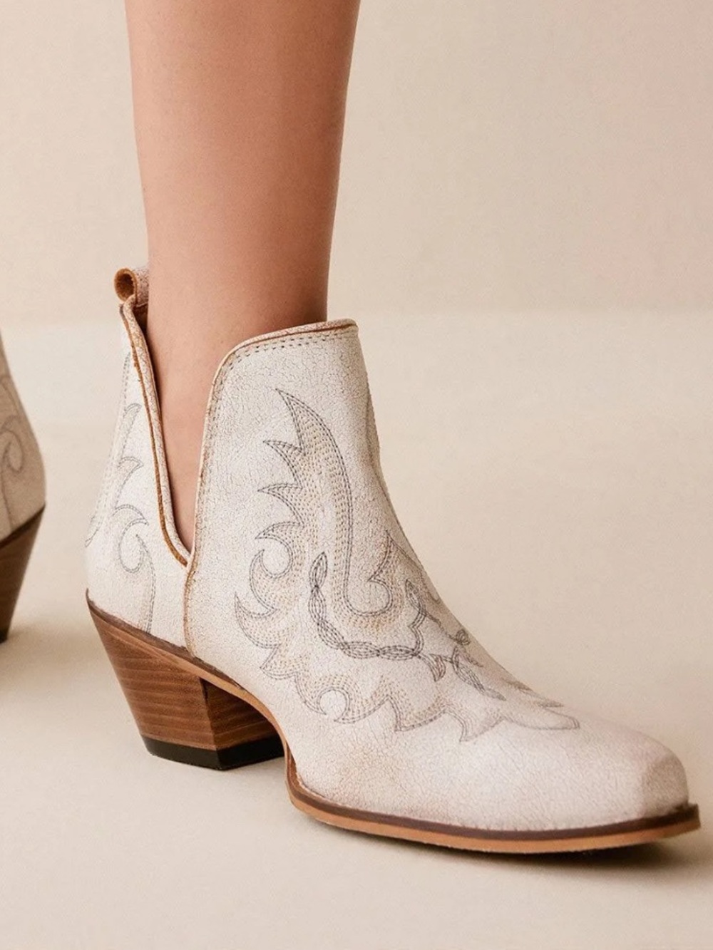 *Sizing Issue* MYRA Embroidered Western Cowboy Ankle Booties - Genuine Leather - Picture 8 of 10